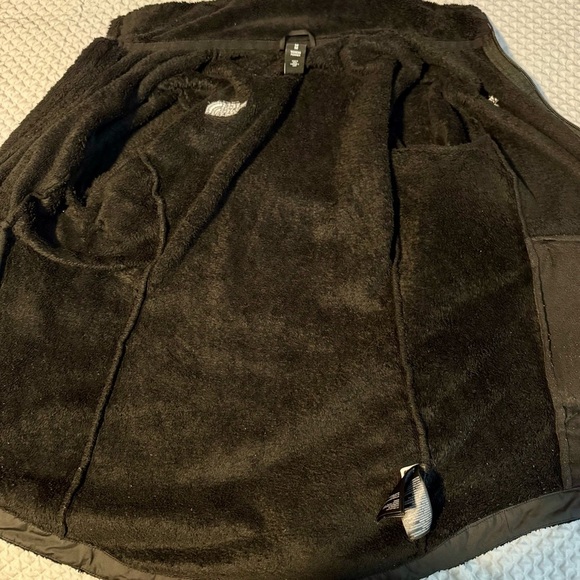 The North Face Osito Black Fleece Jacket | Good Used Condition - Picture 13 of 14